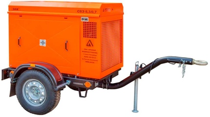 Станция компрессорная электрическая ЗИФ-СВЭ 7,8/0,7 в кожухе