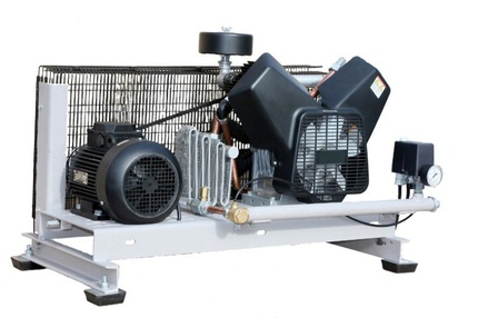 Безмасляный поршневой компрессор Ремеза СБ4-F55/14