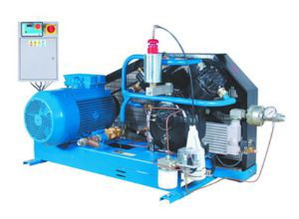 Поршневой компрессор бустер ВА25 5200-4150